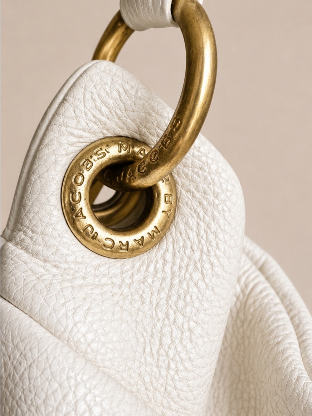 Marc by Marc Jacobs Standard Supply Workwear Hobo White Pebbled Leather Bag - Picture 9 of 16